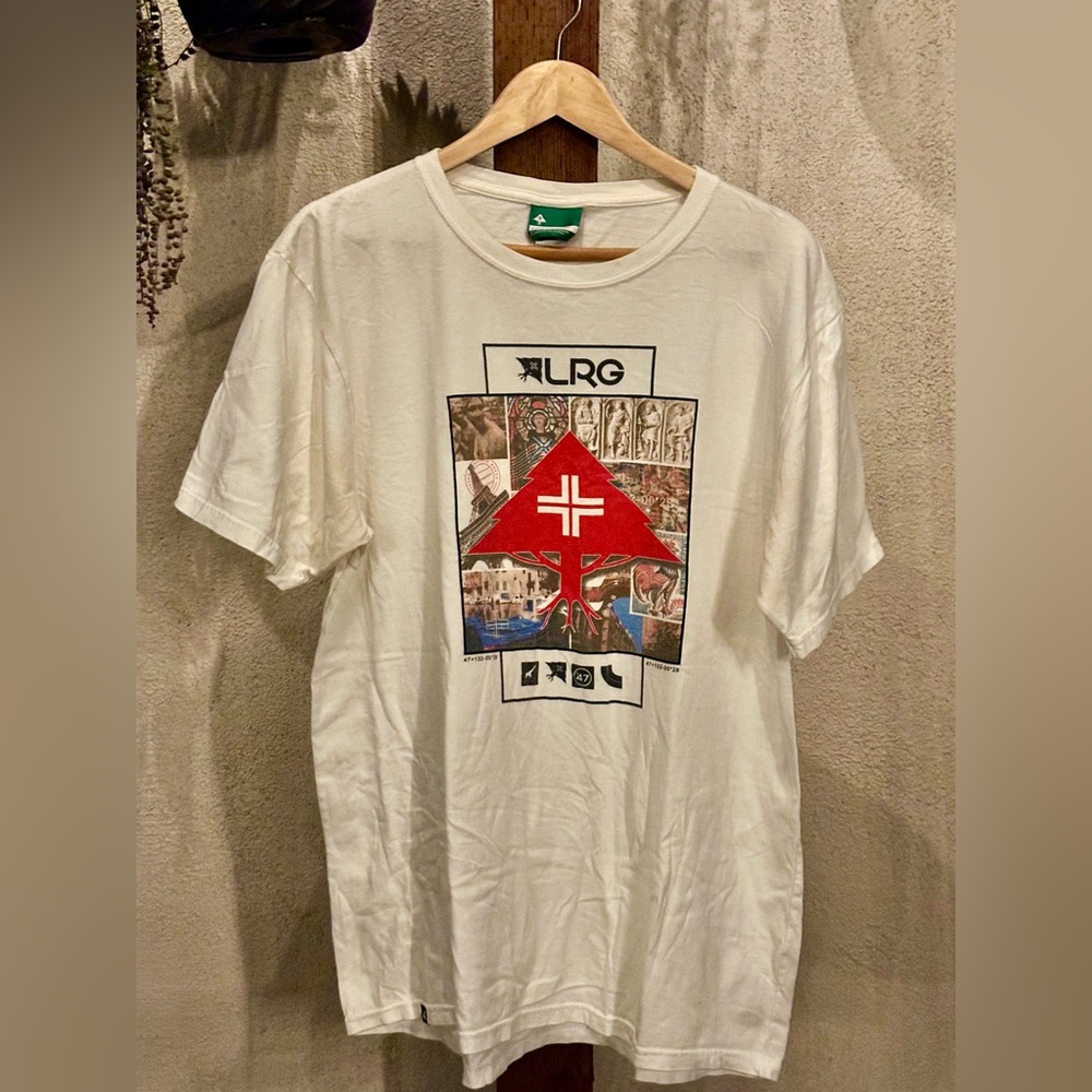 Lrg White Short Sleeve Tee with Graphic Design